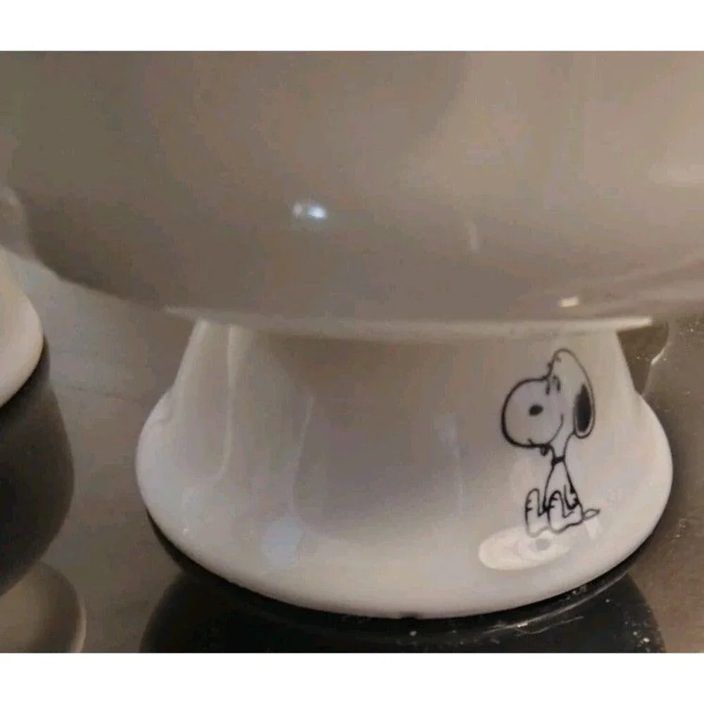 Vintage 1965 Peanuts Snoopy Woodstock Ceramic Ice Cream Pedestal Bowls Set of 2
